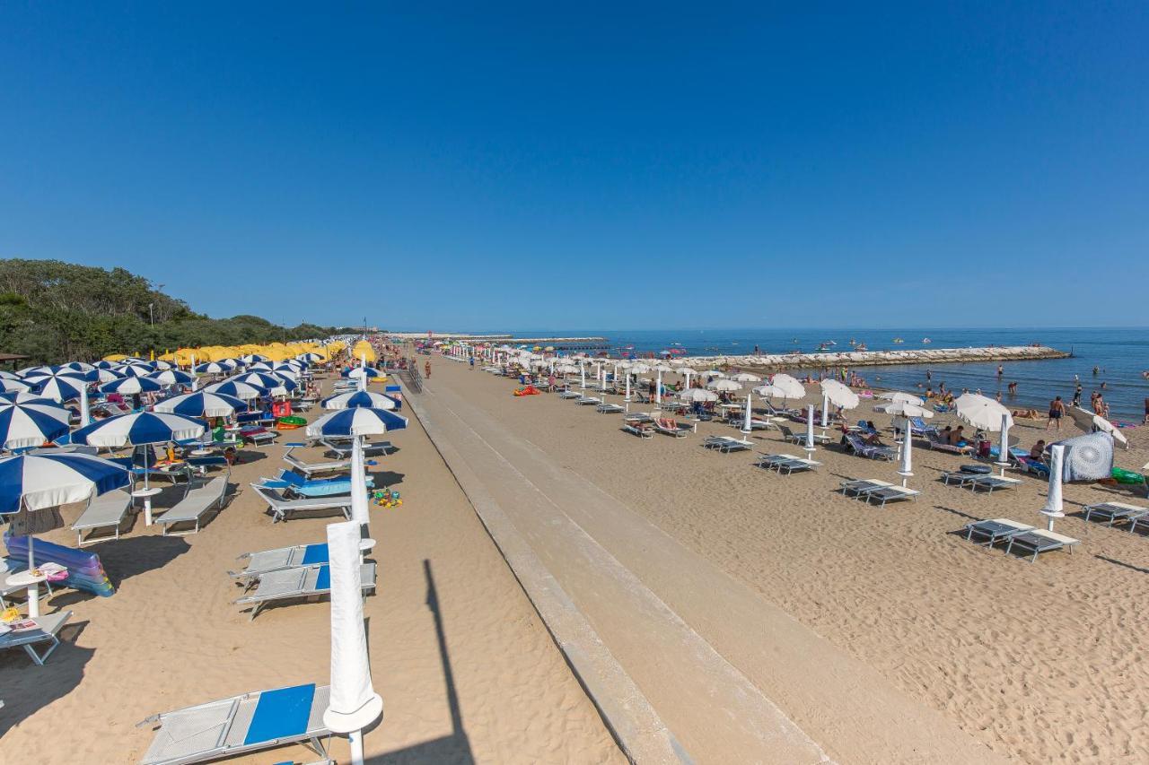 Tigli Lido Altanea Appartement Caorle Buitenkant foto