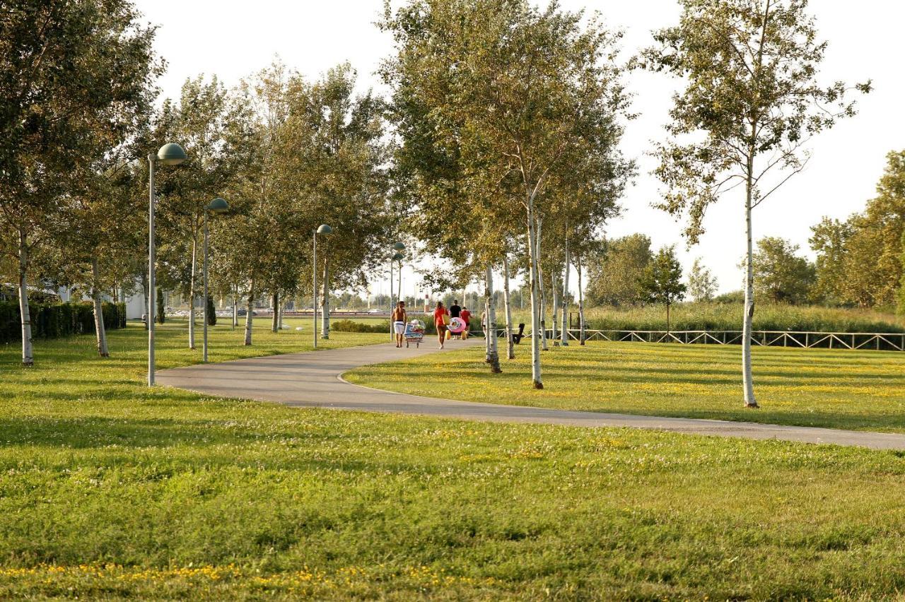 Tigli Lido Altanea Appartement Caorle Buitenkant foto